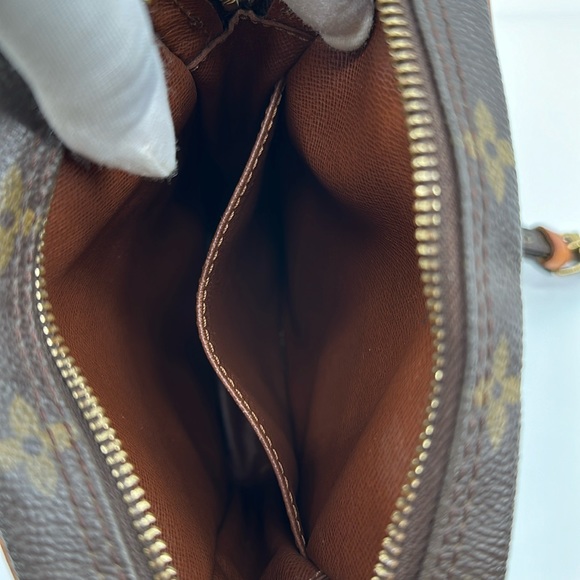 Authenticated Louis Vuitton Danube Crossbody - Picture 13 of 17